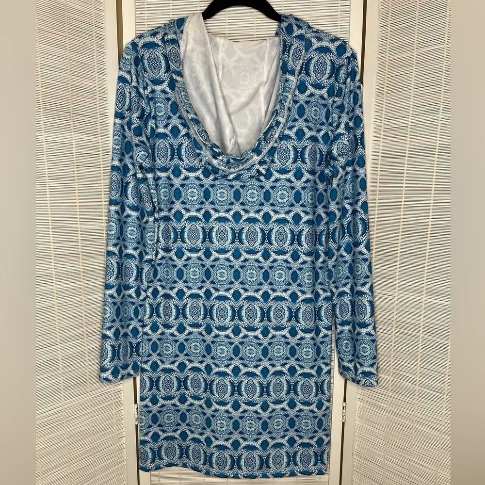Cabana Life Road Map Hooded UPF 50 Coverup Blue White Tassel Tie NWT Size S